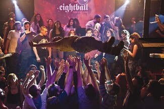 Το Eightball είναι το απόλυτο rock club της Θεσσαλονίκης