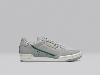 Τι λέει για σένα το χρώμα των sneakers σου;
