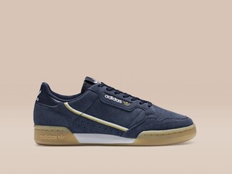 Τι λέει για σένα το χρώμα των sneakers σου;