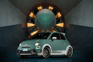 «Εκρηκτικό» το επετειακό Abarth 695 70° Anniversario