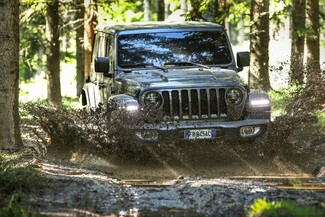 Με το Jeep Wrangler ανακαλύπτεις τις ομορφιές της φύσης