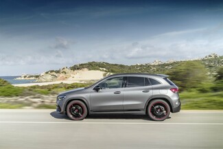 Αποκάλυψη για την εντυπωσιακή νέα Mercedes-Benz GLA