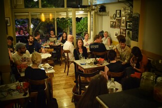 «Βαρύ Πεπόνι»: Ένα στέκι για καλό φαγητό στη Θεσσαλονίκη