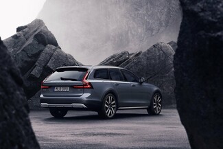 Αποκάλυψη για τα ανανεωμένα Volvo S90 και V90