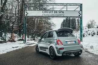 Το ταξίδι του συλλεκτικού Abarth 695 70° Anniversario συνεχίζεται