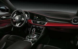 Alfa Romeo Giulia και Stelvio Quadrifoglio: Η ισχύς εν τη ενώσει