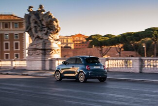 Το Fiat 500 μας καλωσορίζει στην ηλεκτρική εποχή