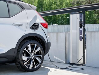Τα ηλεκτρικά μοντέλα της Volvo θα φορτίζουν σε όλη την Ευρώπη