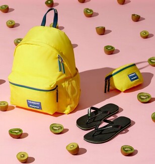 Havaianas x Eastpak: Μία νέα συλλογή με έμπνευση τα εμβληματικά σχέδια των εταιρειών