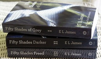 Πολύ Κακές Κριτικές: 50 Shades of Grey - ένα κακογραμμένο πατσαβούρι 