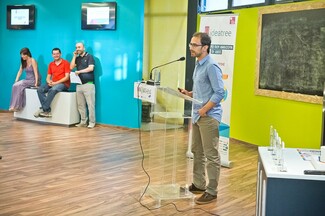 Φτηνότερες ομαδικές online αγορές από δυο Έλληνες