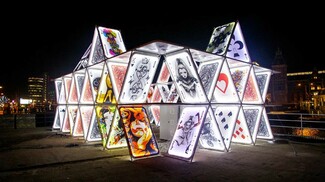 5 Έλληνες στο House of Cards