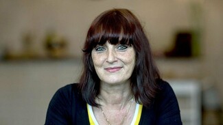 Ροκ Βίος & Πολιτεία της Κριστιάνε Φ., 13 ετών πόρνης και τοξικομανούς
