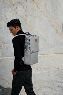 Artpeckers: Μετά τα «Τwo in one backpacks» καλωσορίζουμε το «Daedalus backpack»