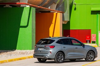 Ford Kuga: Με premium χαρακτήρα και κορυφαία τεχνολογία