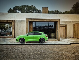 Τα νέα Audi RS Q3 και RS Q3 Sportback δεν αστειεύονται