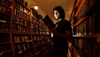 Aaron Swartz. 'Οταν μια ιδιοφυία σπρώχνεται στην άβυσσο.