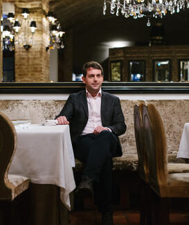 20 χρόνια Εστιατόριο Σπονδή: ο μοναχικός αγώνας του Απόστολου Τραστέλη για γαστρονομική υπεροχή