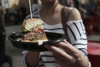 Το 1o Street Food Festival της Αθήνας έχει απ' όλα