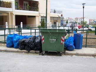 Όλοι πρέπει να μιμηθούμε αυτούς τους Λαρισαίους