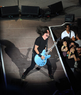 Μήπως χθες οι Foo Fighters έδωσαν μία από τις καλύτερες συναυλίες της δεκαετίας στο Ηρώδειο;