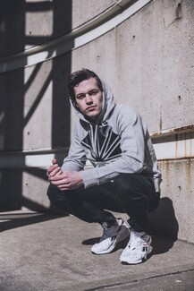Aztrek by Reebok Classic: Το αυθεντικό 90s sneaker επιστρέφει και δεν μοιάζει με κανένα άλλο