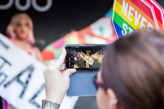 Athens Pride 2019: Αμέτρητα μηνύματα αγάπης και σεβασμού από τους #DUOmessengers