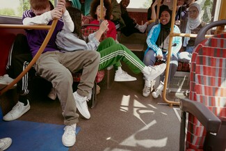 Mε αυτά τα sneakers θα πας από το κέντρο της πόλης μέχρι το beach bar