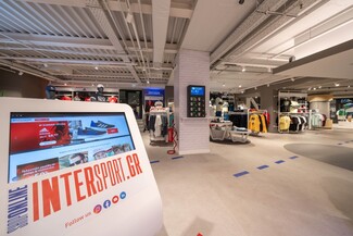Στο νέο flagship κατάστημα INTERSPORT τα σπορ συναντούν την τεχνολογία