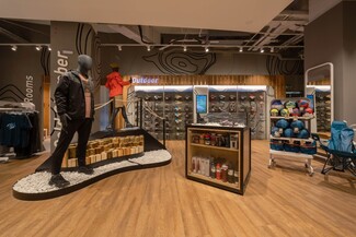 Στο νέο flagship κατάστημα INTERSPORT τα σπορ συναντούν την τεχνολογία
