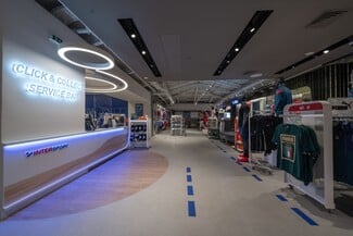 Στο νέο flagship κατάστημα INTERSPORT τα σπορ συναντούν την τεχνολογία