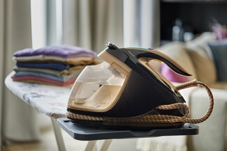 #Philips_Ironing_Battles: Τέσσερις influencers σας προκαλούν στο σιδέρωμα για να κερδίσετε το καλύτερο σύστημα σιδερώματος Philips