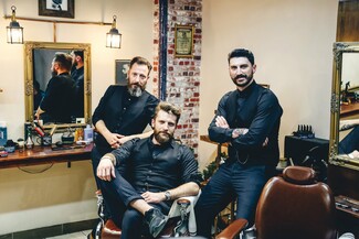Peaky Barbers: Η ολοκληρωμένη εμπειρία της ανδρικής περιποίησης