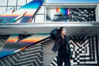 Make It Bright: Η JTI καλεί τη Generation Z να διεκδικήσει το μέλλον της και να κερδίσει μία παγκόσμια υποτροφία