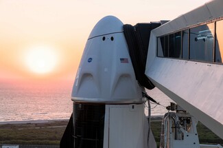 Φωτογραφίες: Ο πύραυλος της SpaceX έφτασε στον Διεθνή Διαστημικό Σταθμό