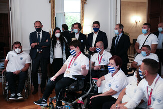 Την ελληνική Παραολυμπιακή ομάδα υποδέχτηκε στο Μαξίμου ο πρωθυπουργός - «Μας κάνατε περήφανους»