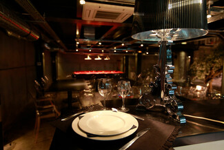 T16: Ένα μοναδικό boutique office & event services κτήριο στο Γκάζι.