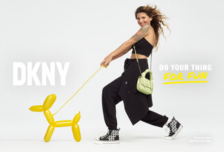 Η DKNY συνεχίζει την DO YOUR THING καμπάνια της, φέρνοντας στο προσκήνιο τις αληθινές αξίες