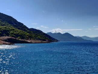 12 κοντινές αποδράσεις για να μπείτε σε καλοκαιρινό mood