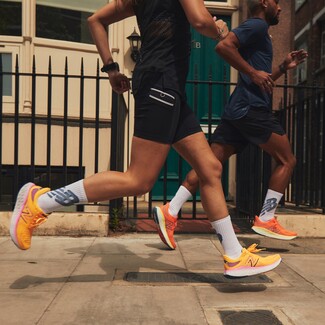 Το νέο 1080v12 της New Balance με τεχνολογία Fresh Foam X είναι σχεδιασμένο για όλους