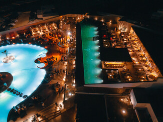 Pacman Sunset Restaurant-Bar 