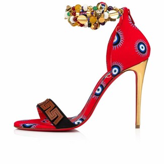 «Είναι μεγάλη τιμή που με εμπιστεύτηκε ο Christian Louboutin»: Η Κατερίνα Μακρυγιάννη για τη συνεργασία της με τον διάσημο οίκο