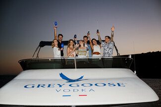 Η παρέα της Grey Goose 