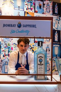 ART MONTH: Το Bombay Sapphire γιορτάζει την ελευθερία της έκφρασης μέσω της τέχνης