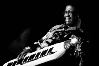 O διεθνής μουσικός της τζαζ Herbie Hancock στο Ηρώδειο 