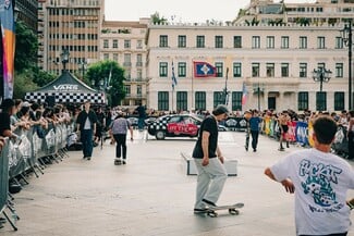 Flare The Square: Η Vans και το Ministry of Concrete μεταμόρφωσαν την πλατεία Κοτζιά στο skatepark της πόλης