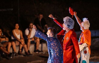 «Ο Αριστοφάνης ονειρεύεται Λυσιστράτη και Πραξαγόρα»