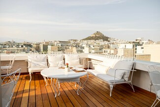 Οι γεύσεις και τα αρώματα της Ελλάδας έχουν τον πρώτο λόγο στο ανανεωμένο μενού του Art Lounge Rooftop στο NEW Hotel