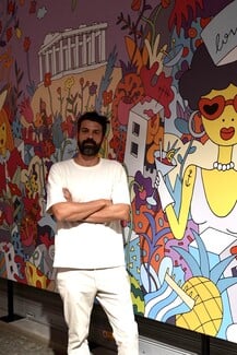 Το ολοκαίνουργιο έργο του street artist b. στη στοά του Moxy Athens City