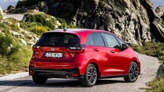 Το νέο Honda Jazz e:HEV σε προκαλεί να το οδηγήσεις